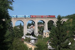 Železniční viadukt ve Smržovce
